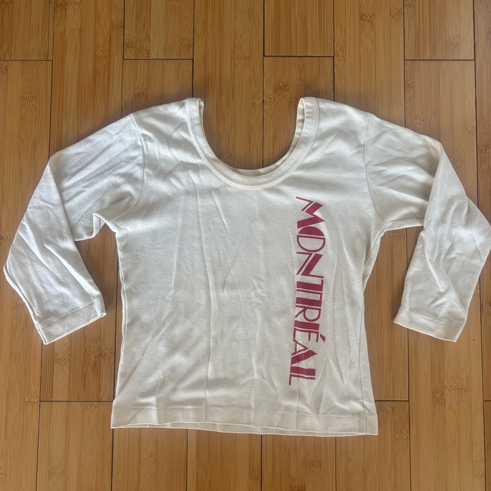 💔 SOLD Vintage 70s Montreal White Women's Top